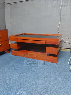 Photo - Coffee Table Wood Color Juu Kioo