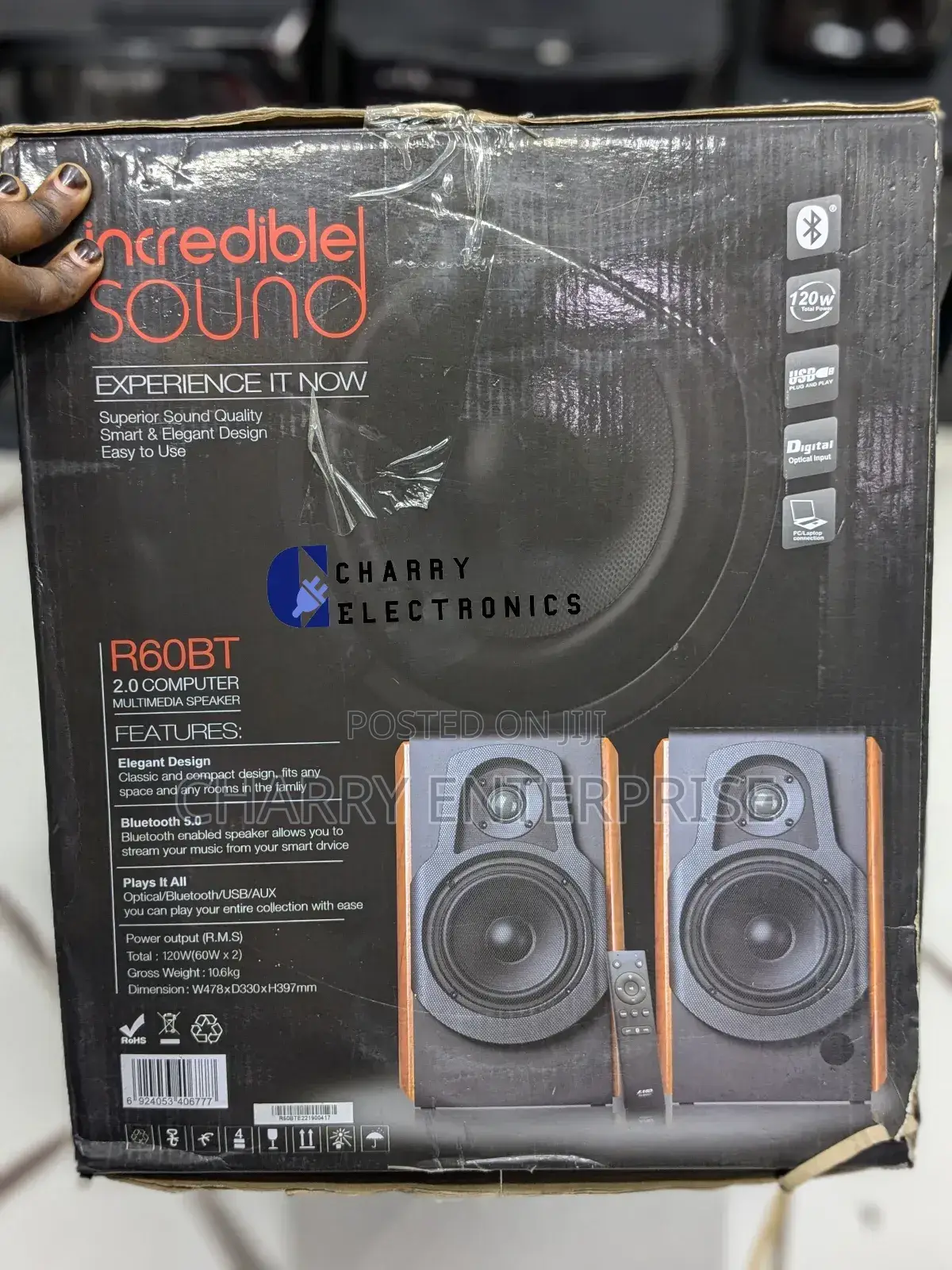 ORIGNAL FENDER R60BT Music System With Incredible Sound 120W