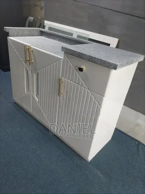 Kitchen Carbinate Nyeupe Juu Rangi Ya Marble Full Mbao