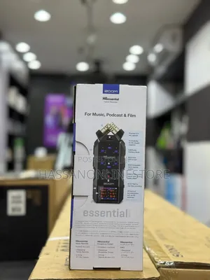 Zoom H6essential 6-Track 32bit Float Portable Audio Recorder