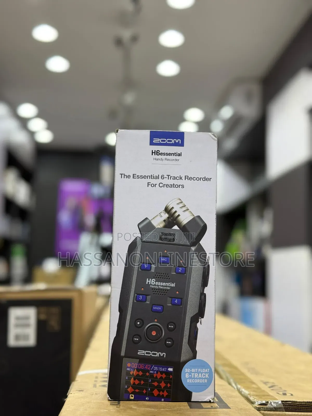 Zoom H6essential 6-Track 32bit Float Portable Audio Recorder