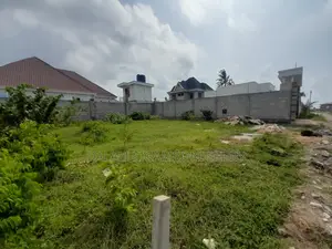 Kiwanja Kinauzwa Kigamboni Kisota