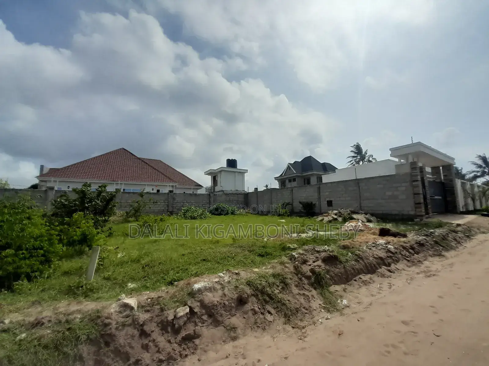Kiwanja Kinauzwa Kigamboni Kisota