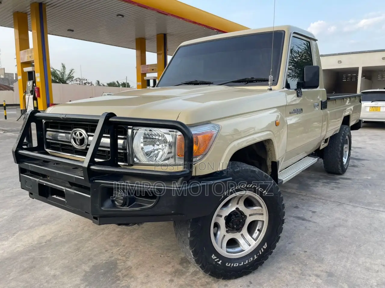 Toyota Land Cruiser 2013 Beige