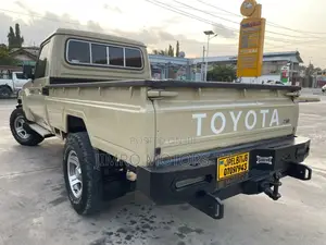 Toyota Land Cruiser 2013 Beige