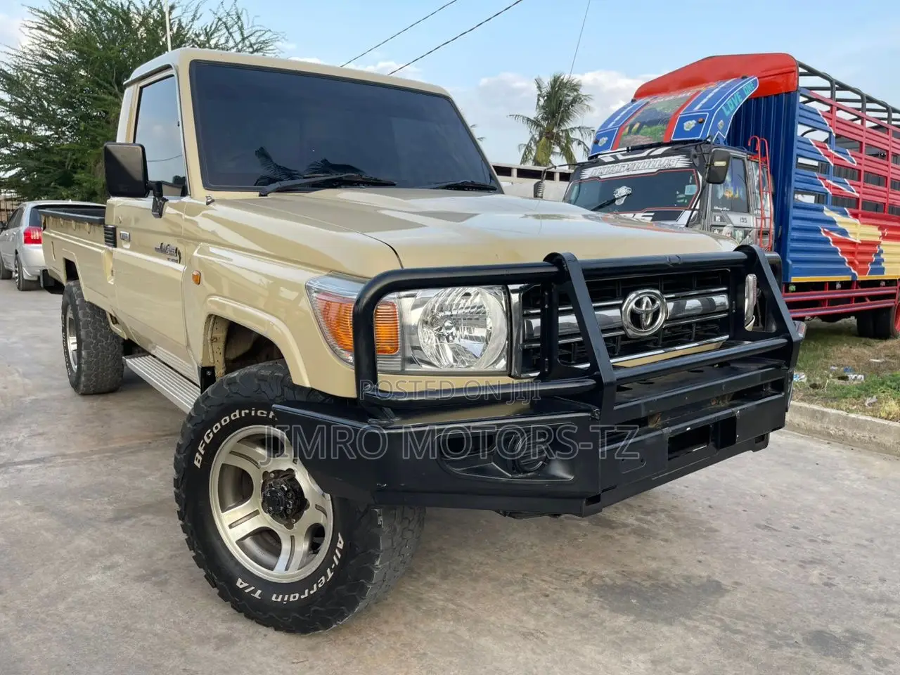 Toyota Land Cruiser 2013 Beige