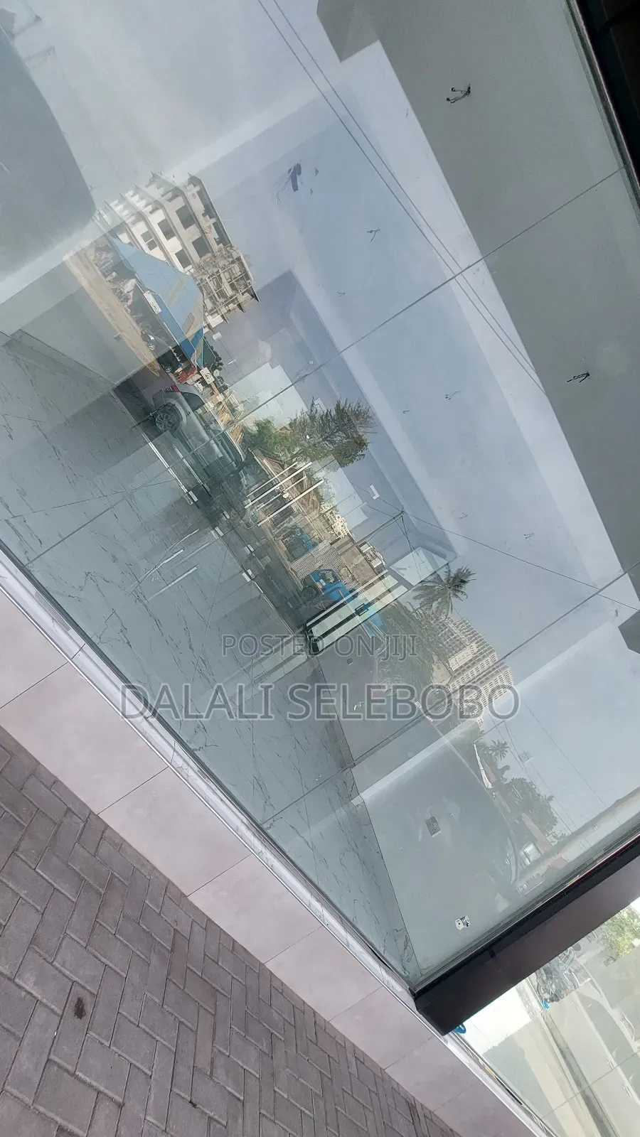 Frem 2in1 It Look at Tarmac