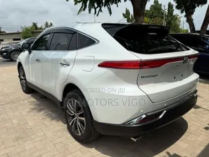 Toyota Harrier 2023 White