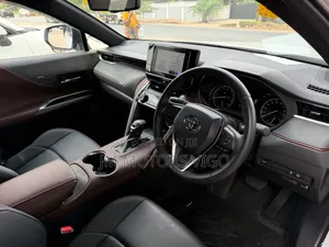 Toyota Harrier 2023 White