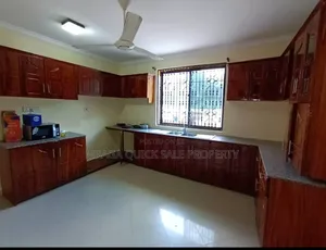 6bdrm House in Mbezi for sale