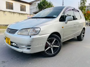 Toyota Corolla Spacio 2002 Silver