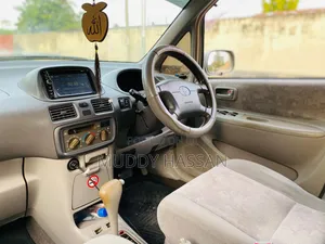 Toyota Corolla Spacio 2002 Silver