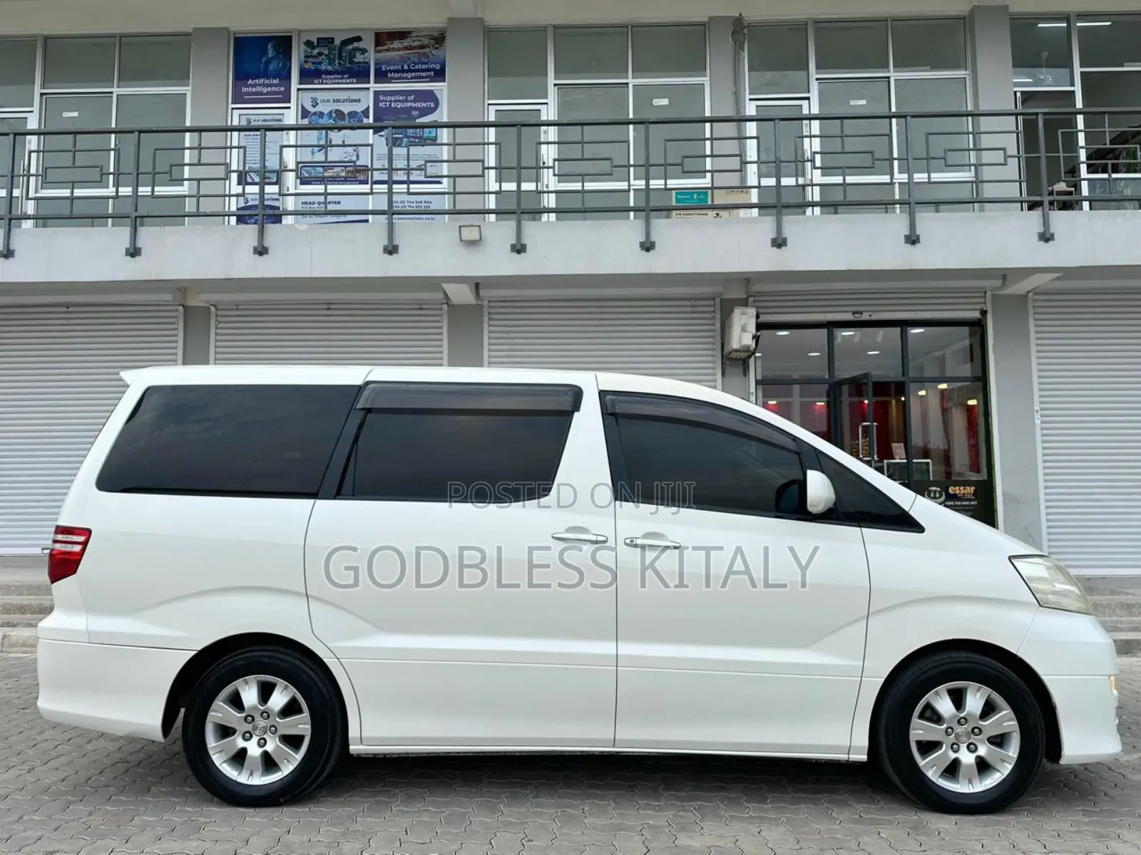 Toyota Alphard 2.4 Petrol AWD 2006 White