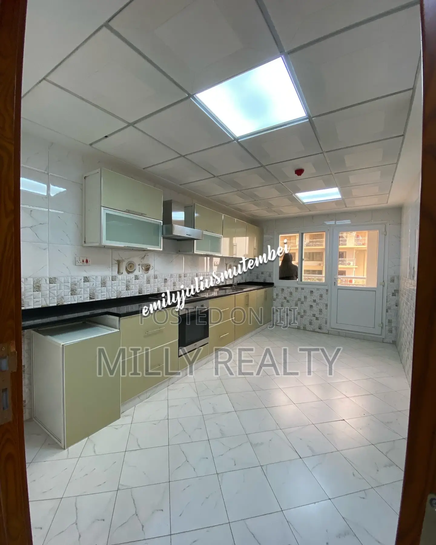 3bdrm Apartment in Upanga Mindu Street, Ilala for sale