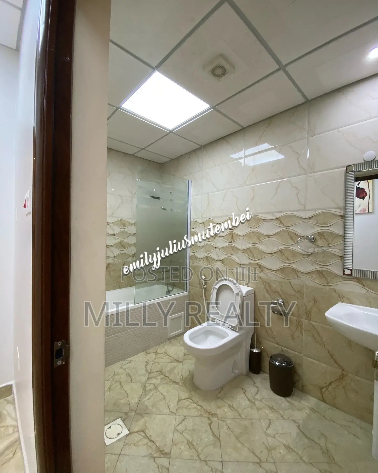 3bdrm Apartment in Upanga Mindu Street, Ilala for sale