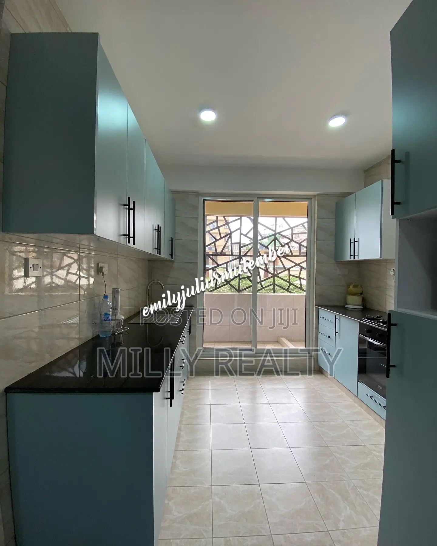 3bdrm Apartment in City Centre Lumumba, Ilala for sale