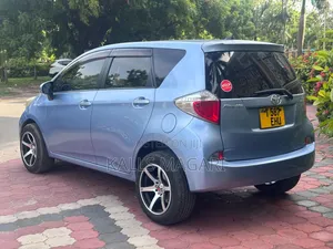 Toyota Ractis 2012 Blue