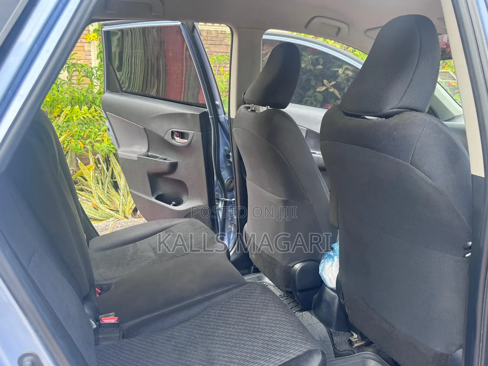 Toyota Ractis 2012 Blue
