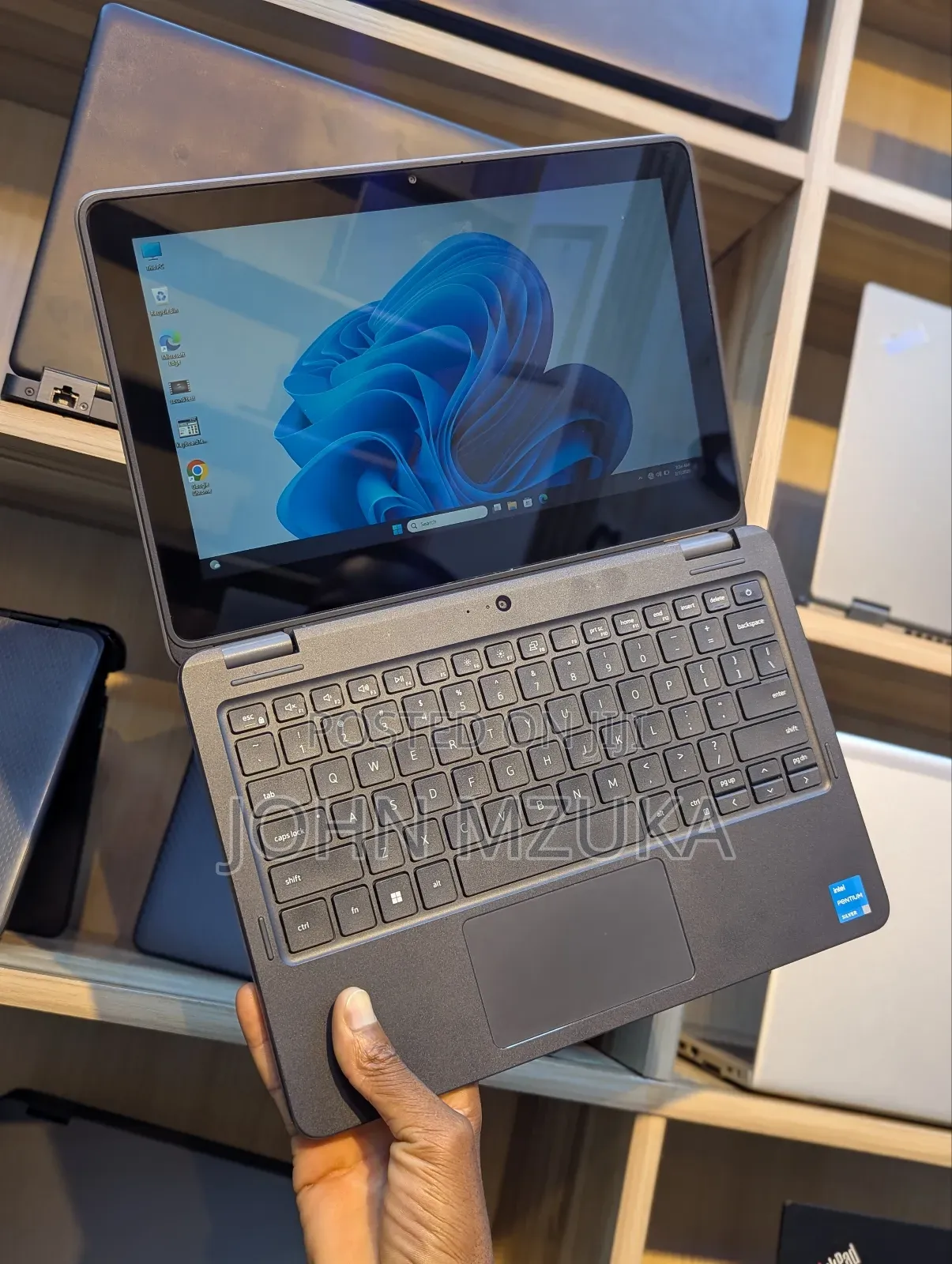 New Laptop Dell Latitude 3120 4GB Intel SSD 128GB