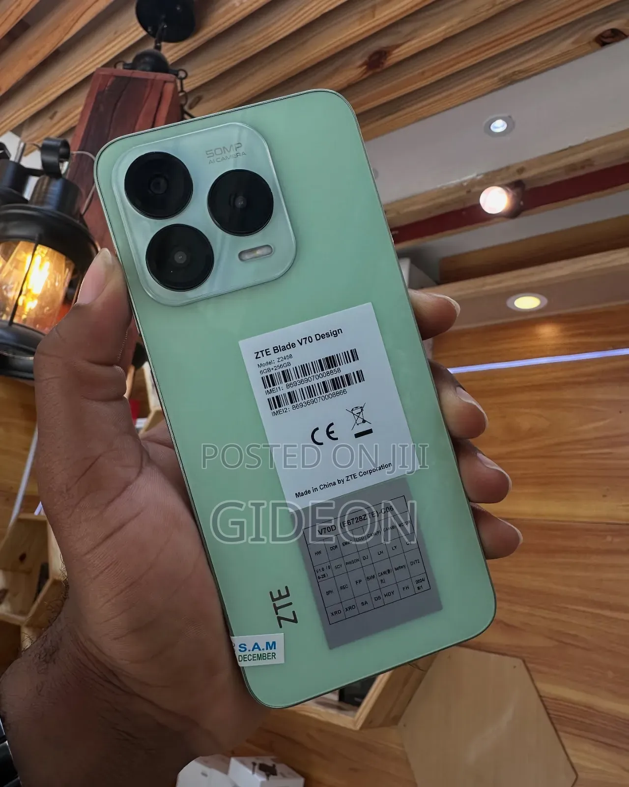 ZTE V70 256 GB Green