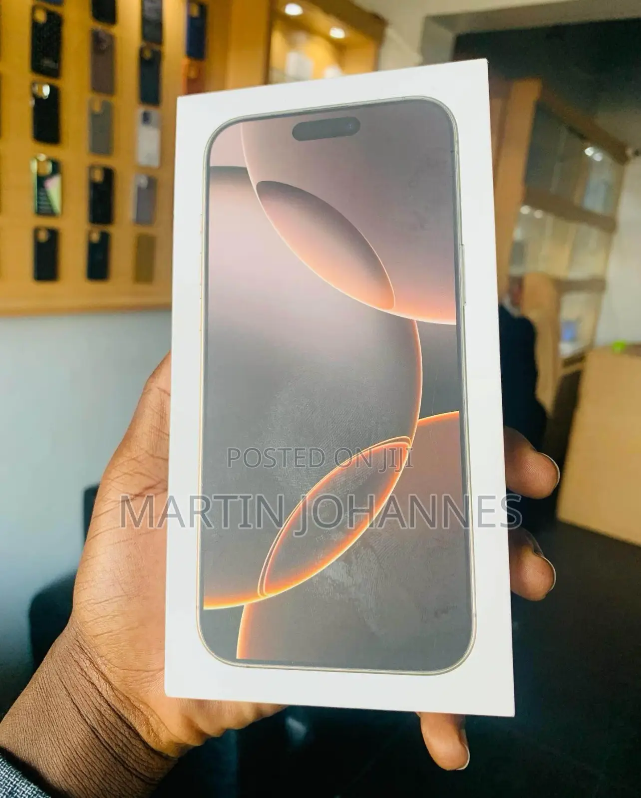 New Apple iPhone 16 Pro Max 256 GB Gold