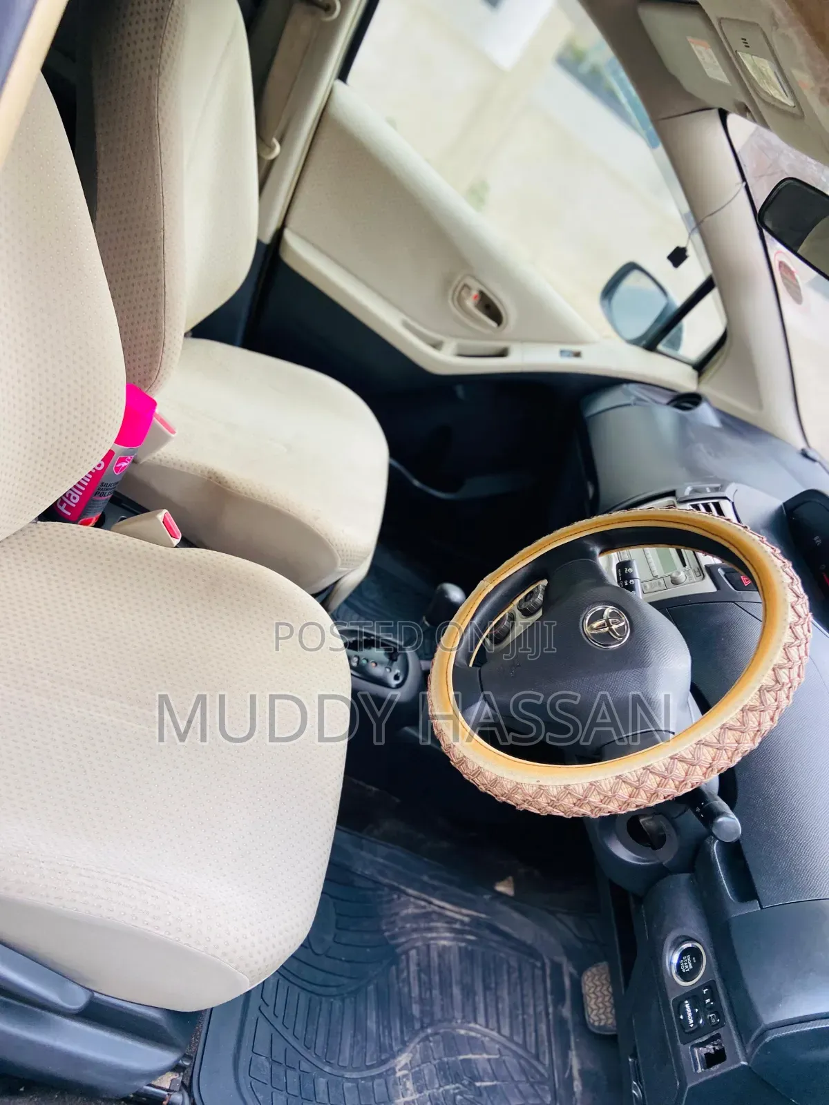 Toyota Vitz 2004 Silver