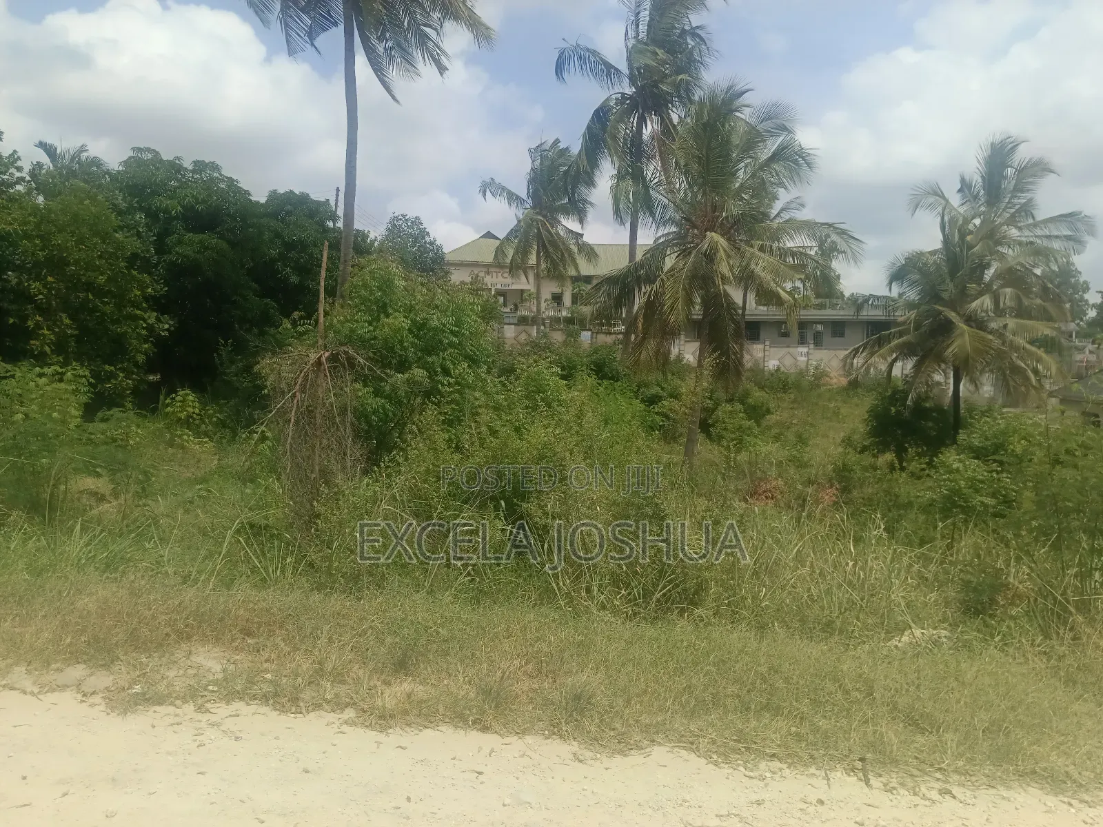 Kiwanja SQM 1700 Kinauzwa Kimara Temboni