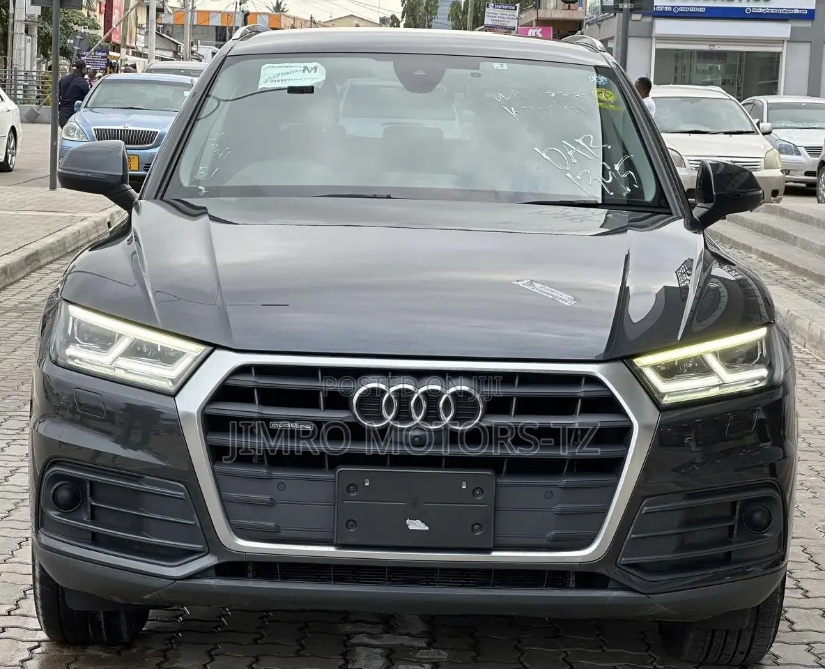 Audi Q5 2018 Black
