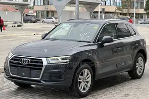 Audi Q5 2018 Black