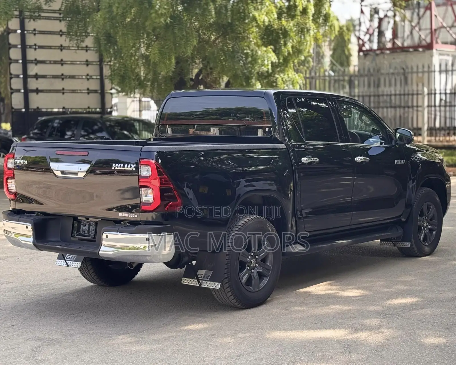 Toyota Hilux 2023 Matt Black
