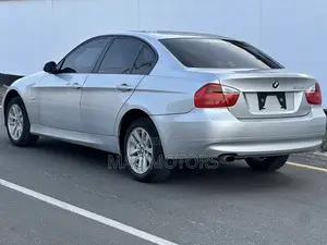 BMW 3 Series 320i RWD 2006 Silver