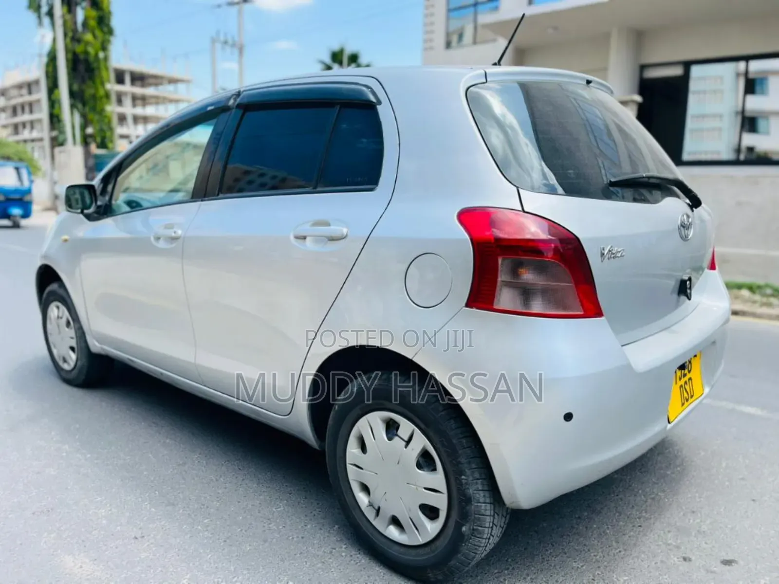 Toyota Vitz 2006 Silver