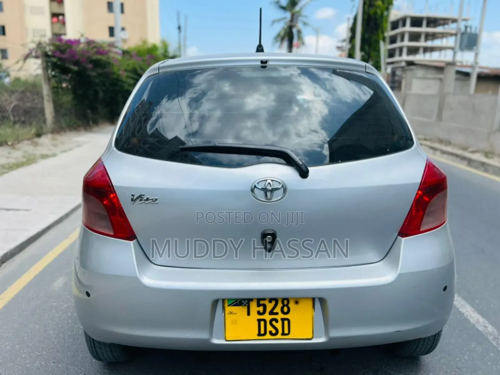 Toyota Vitz 2006 Silver