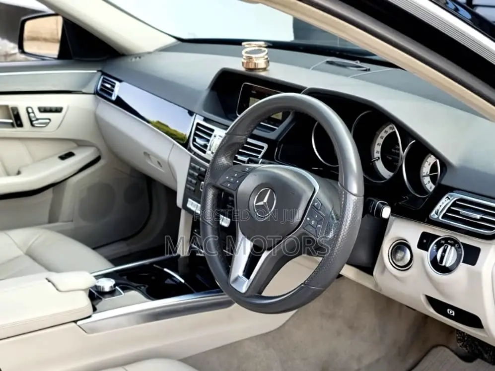 Mercedes-Benz E250 SV Premium 2014 Black