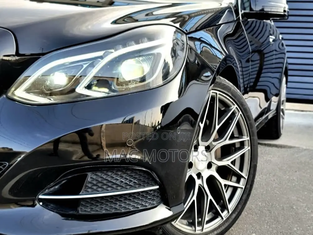 Mercedes-Benz E250 SV Premium 2014 Black