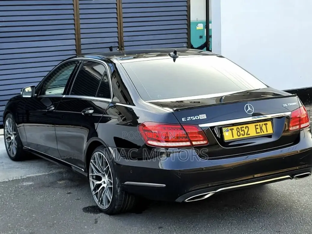 Mercedes-Benz E250 SV Premium 2014 Black