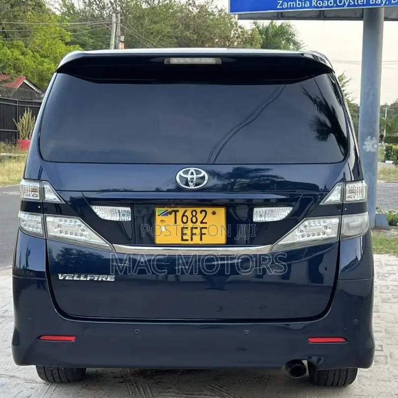 Toyota Vellfire 2009 Blue