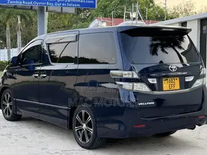 Toyota Vellfire 2009 Blue
