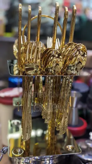 Photo - Gold Spoon Set