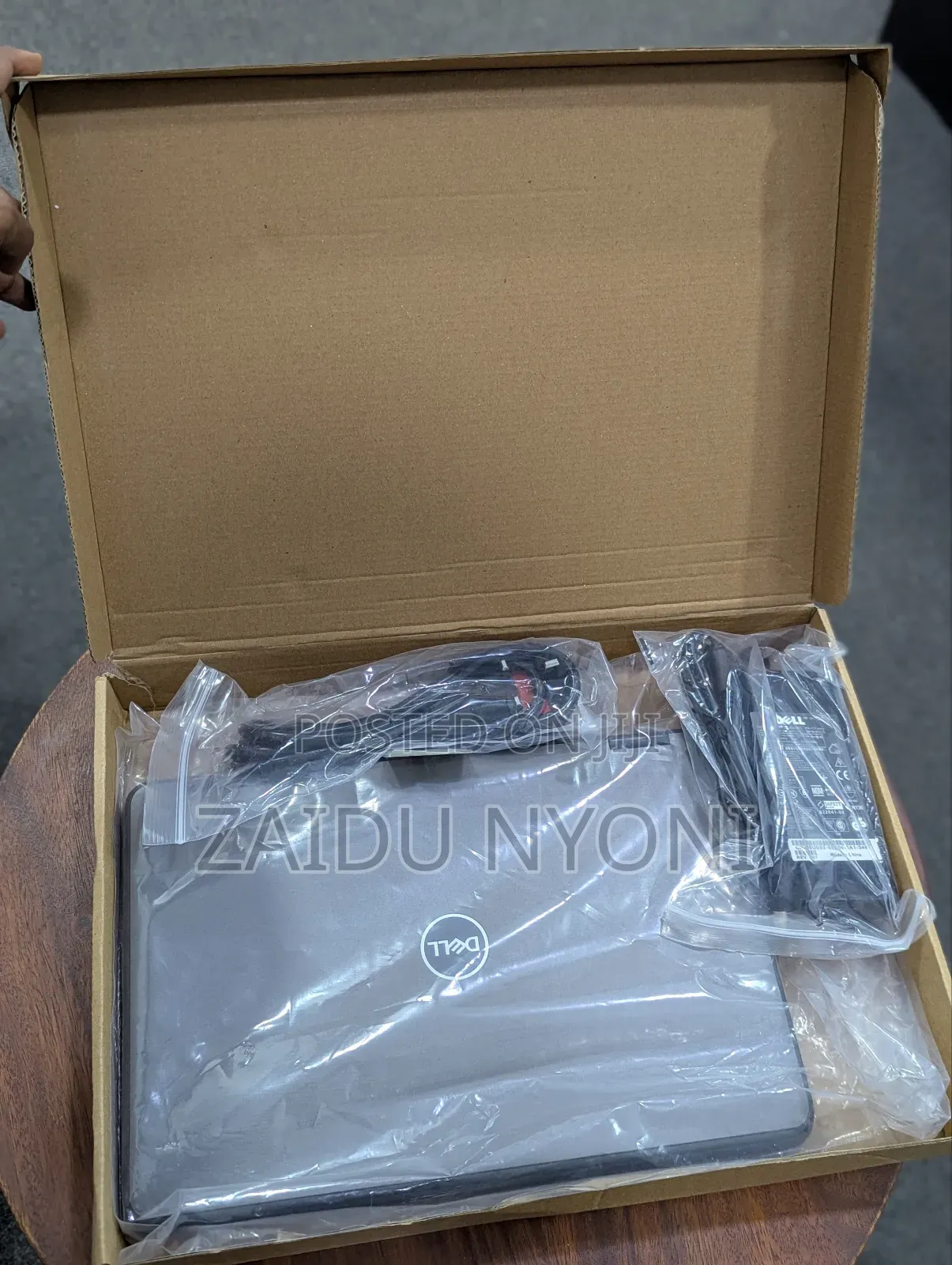 New Laptop Dell Latitude 11 3190 4GB Intel SSD 128GB