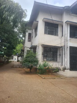 10bdrm House in Mikocheni for sale