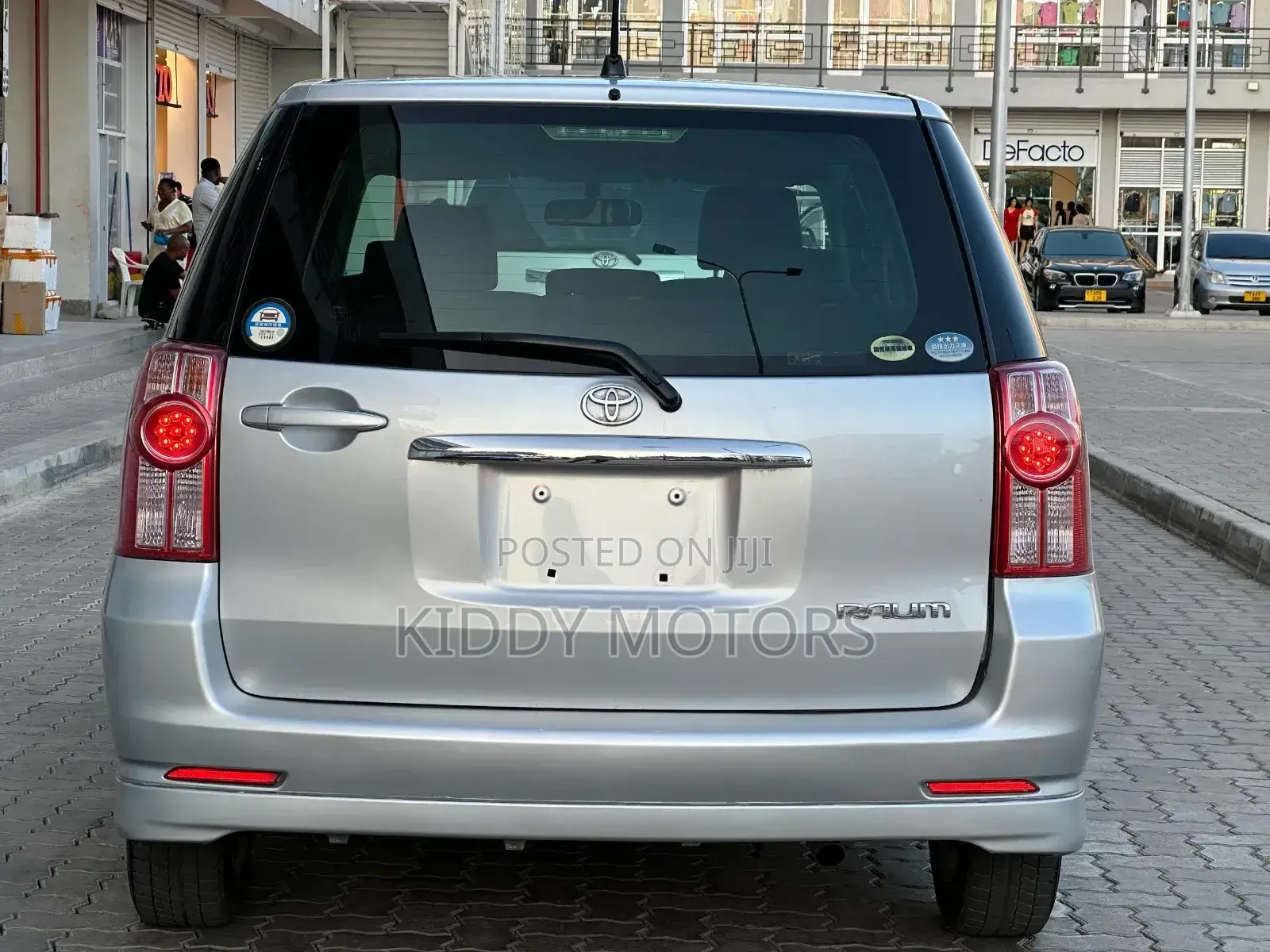 Toyota Raum 2006 Silver