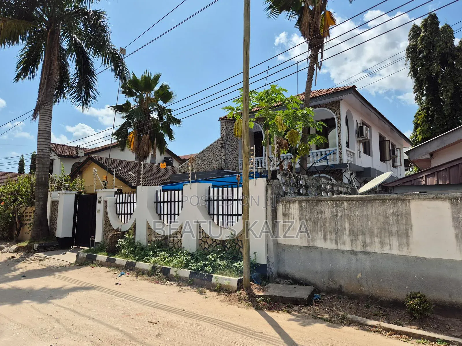 4bdrm Block of Flats in Mikocheni B for sale