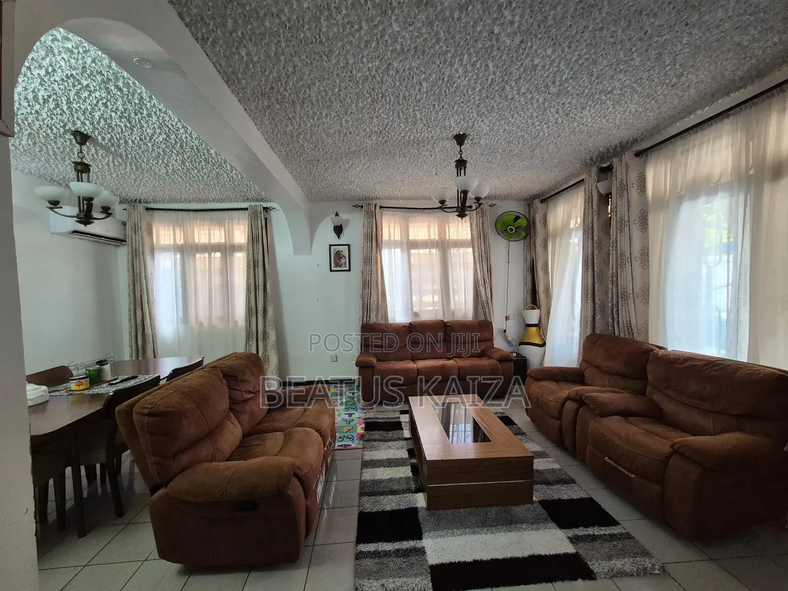 4bdrm Block of Flats in Mikocheni B for sale