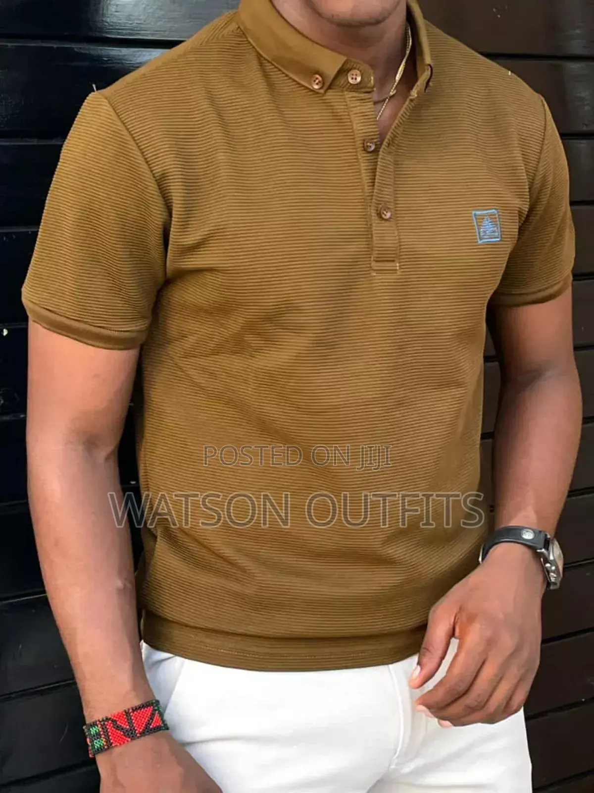 Formsix/Tshirts Zenye Mwonekano Bomba