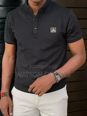 Formsix/Tshirts Zenye Mwonekano Bomba