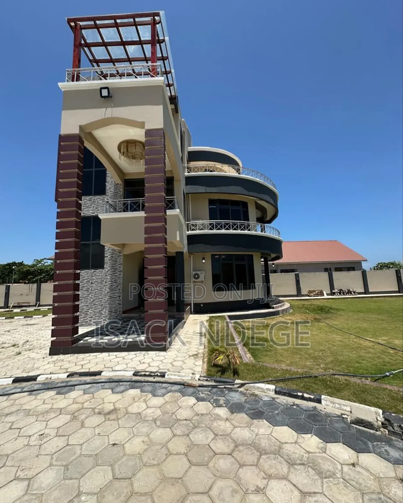 4bdrm House in Bhari Beach, Kinondoni for rent