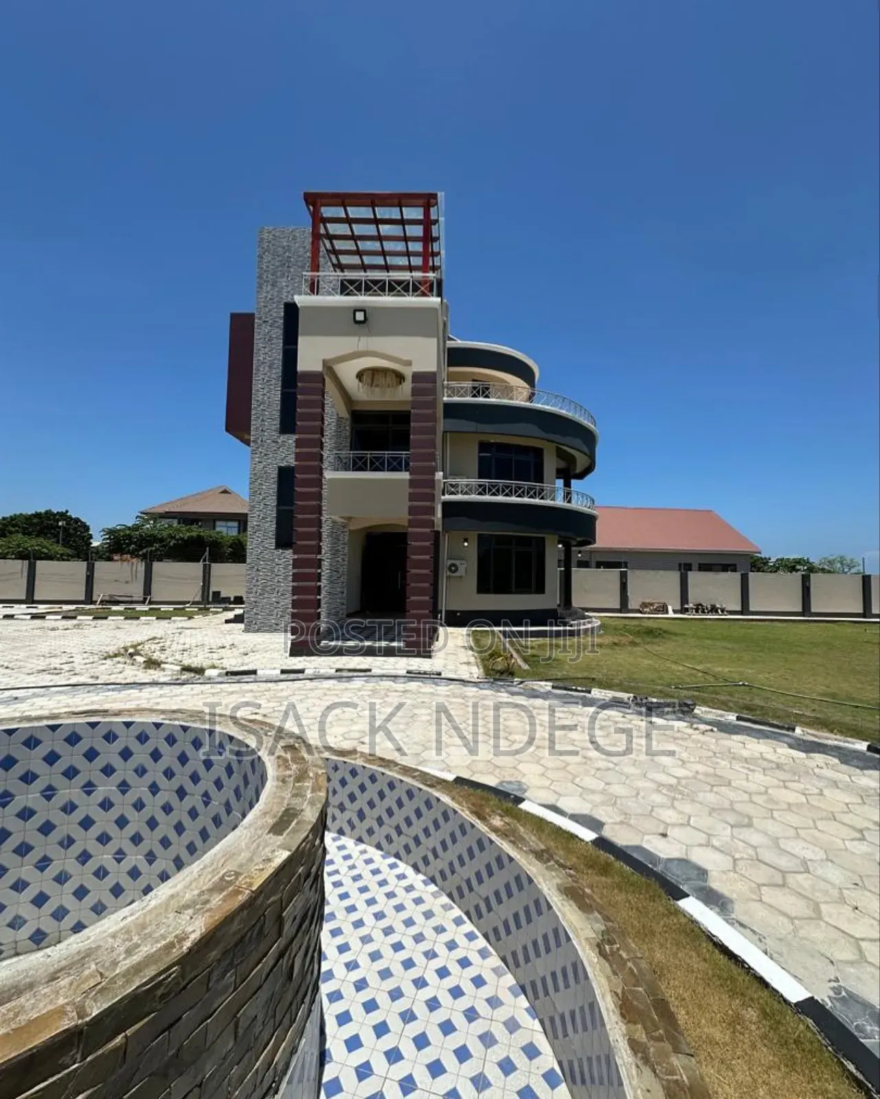 4bdrm House in Bhari Beach, Kinondoni for rent