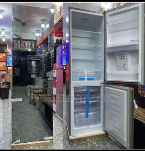 Hisense Fridge 270 Litres (Mlango Wa Kioo)