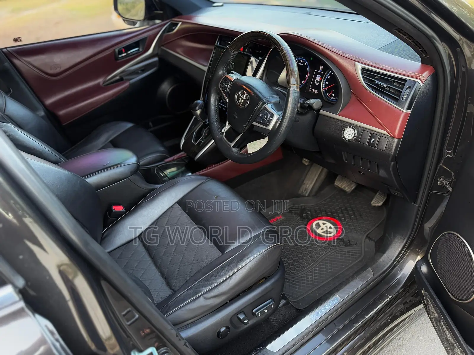 Toyota Harrier 2.0 2014 Black